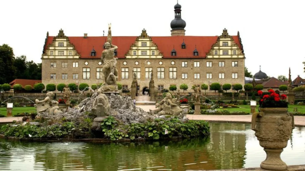 Bild der Burg Weikersheim, einem Renaissance-Juwel mit prächtigem Spiegelsaal