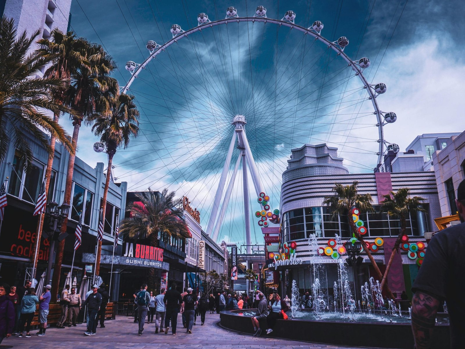 LINQ Promenade | Las Vegas, Nevada
