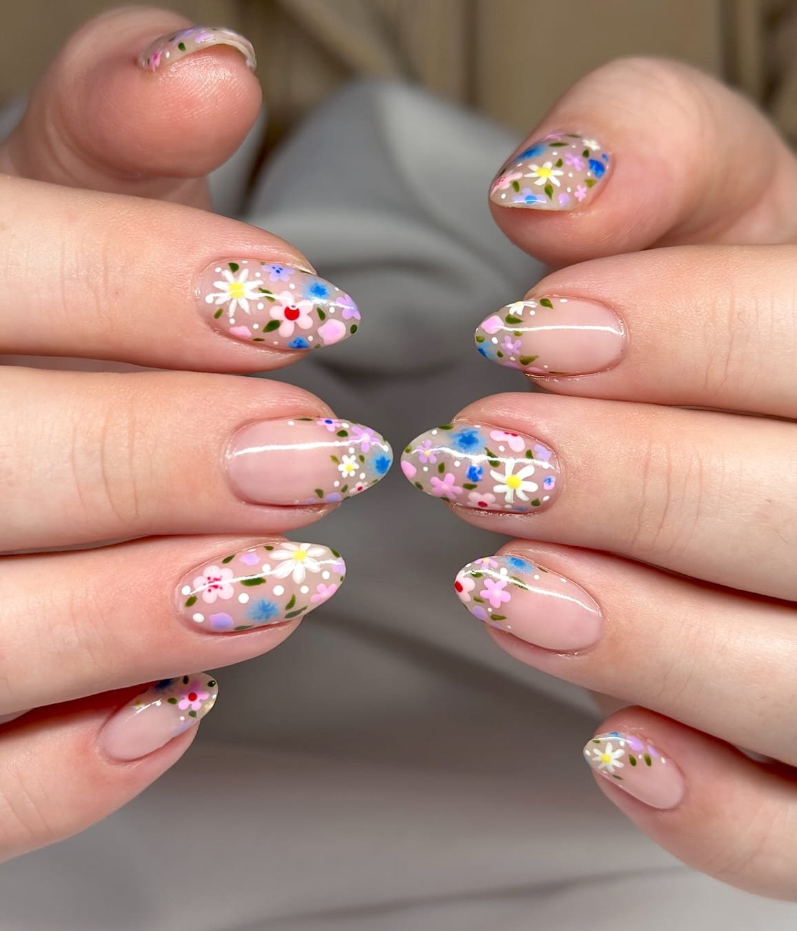 Meadow Bloom: Delicate Floral Nails