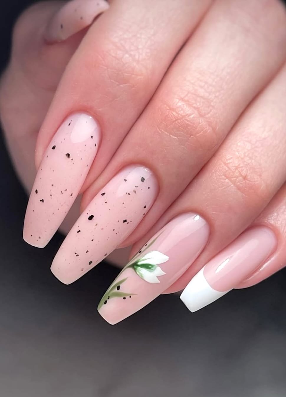 Speckled Bloom: Elegant Spring Nails