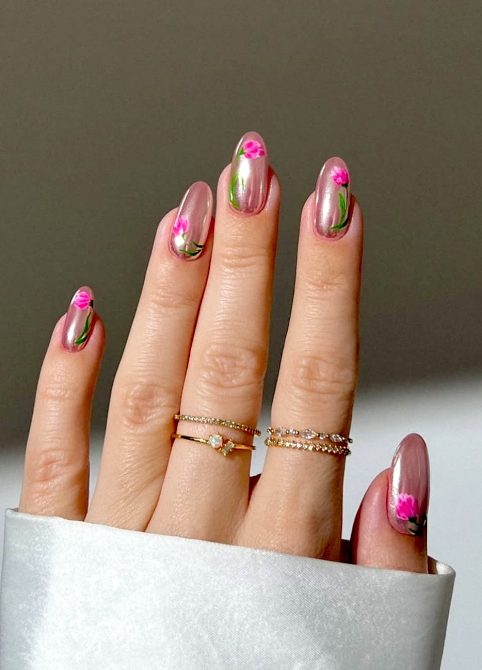 Spring Nails Idea: Metallic Tulips