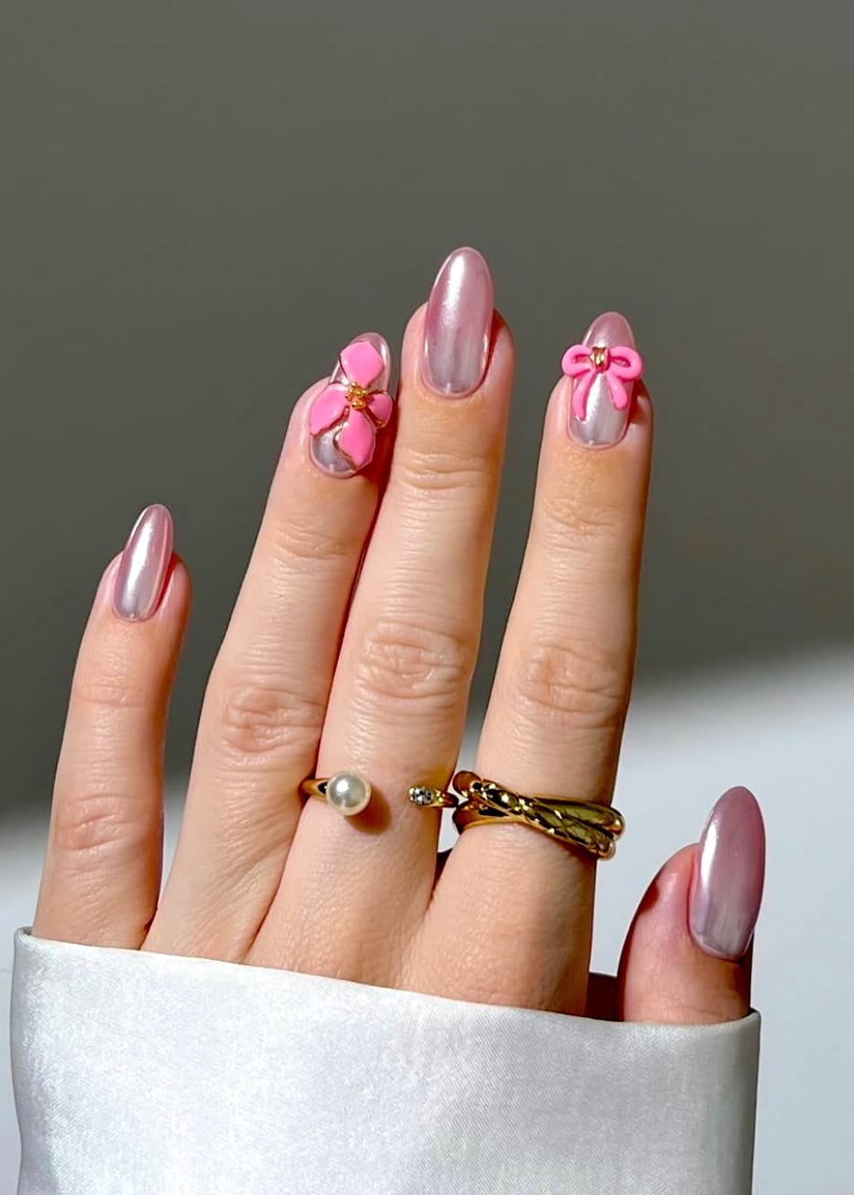Spring Nails Idea: Pearlescent Bows