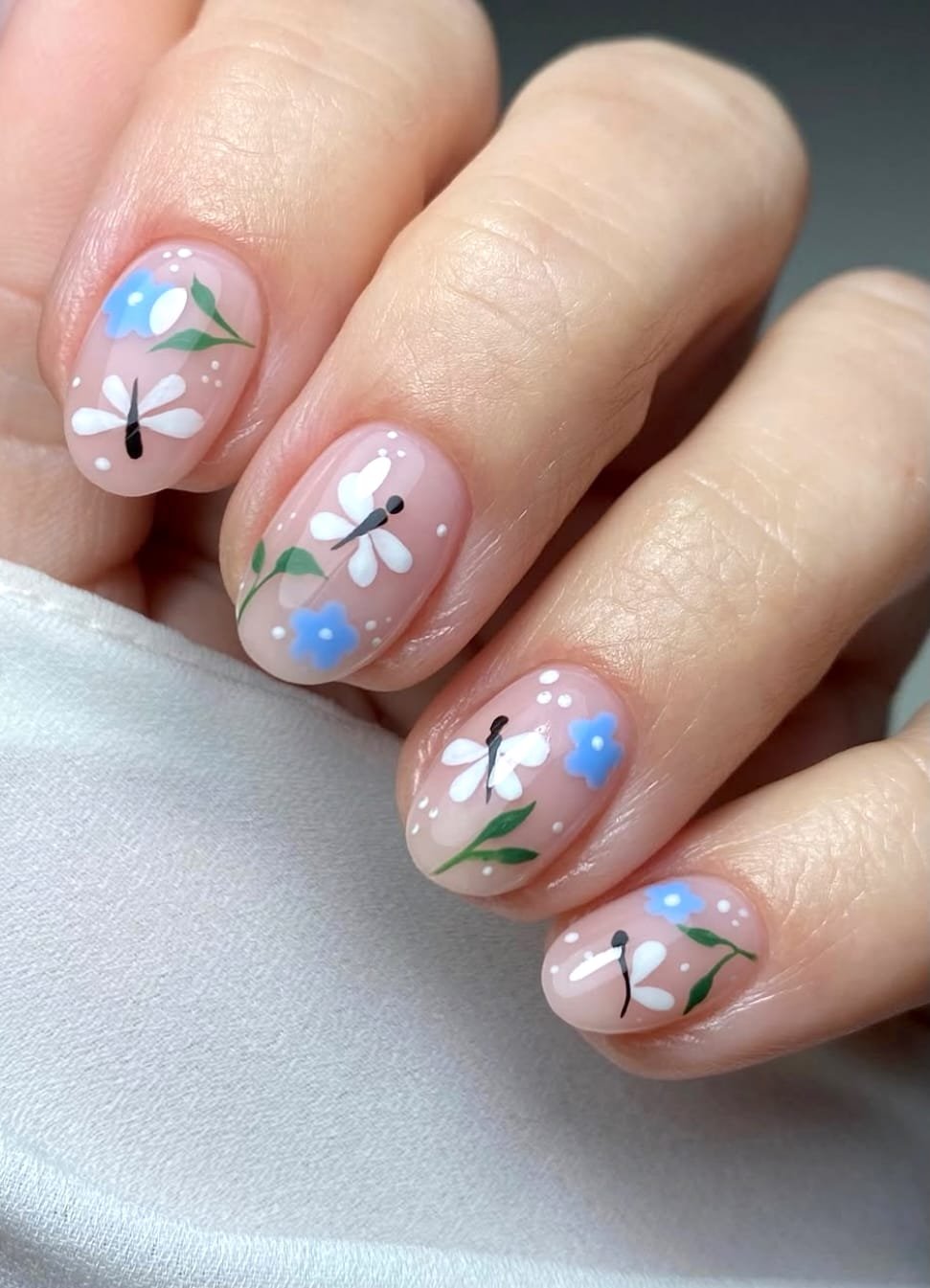 Dragonfly Blooms: Spring Nail Art