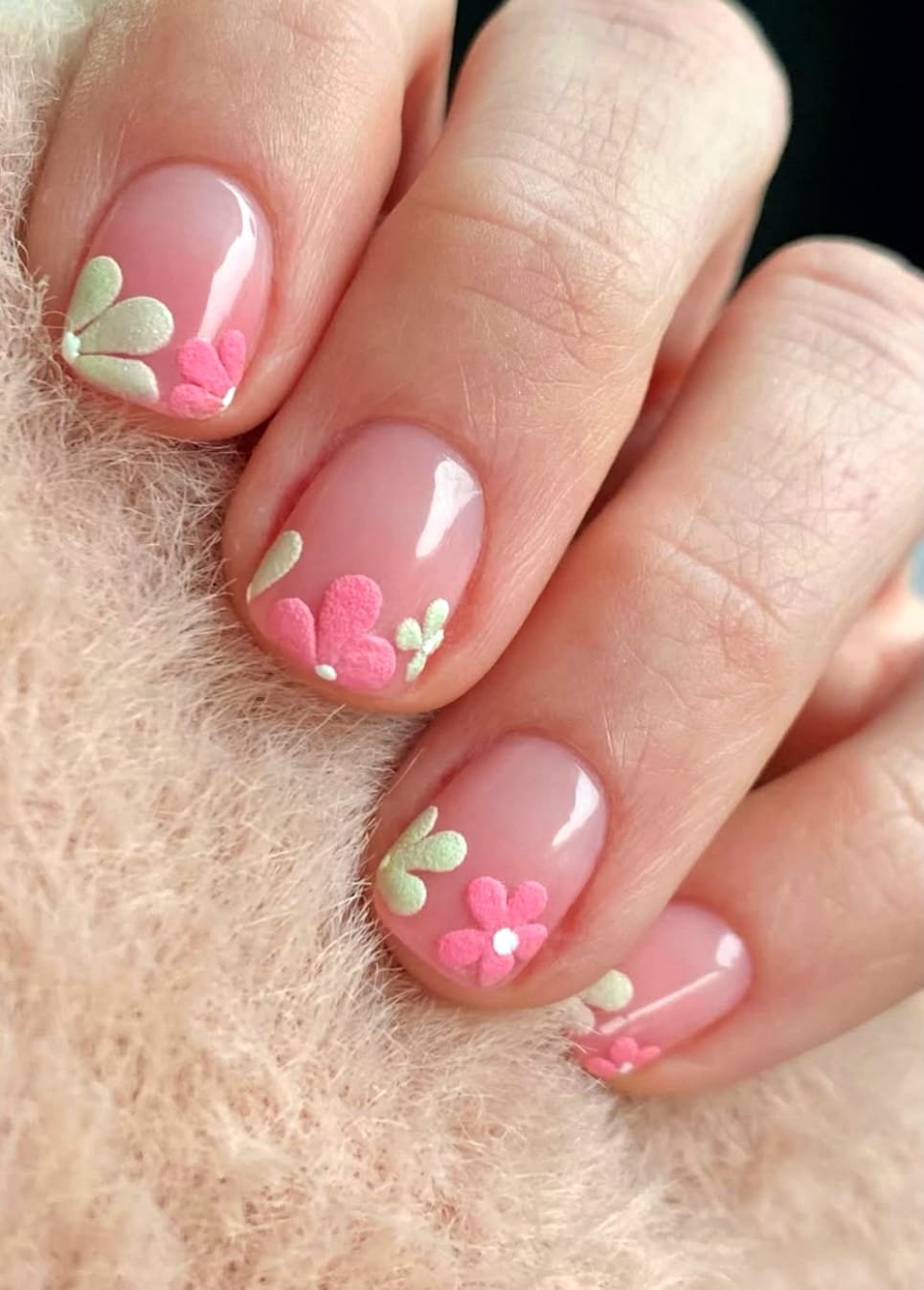Soft Petals: Spring Floral Nails
