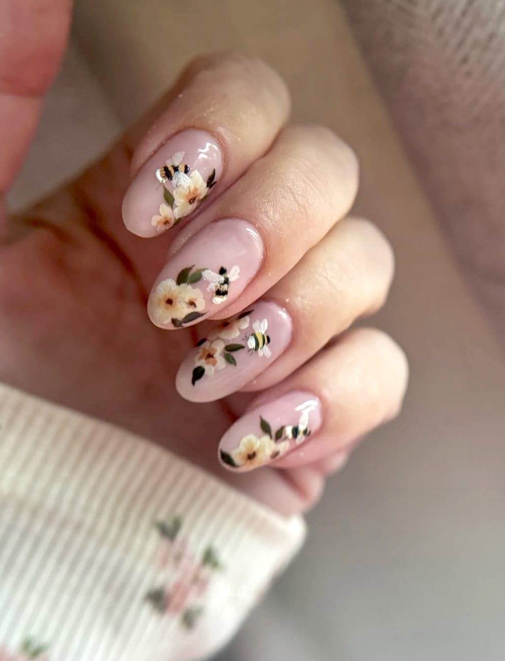 Honey Bloom: Spring Floral Nails