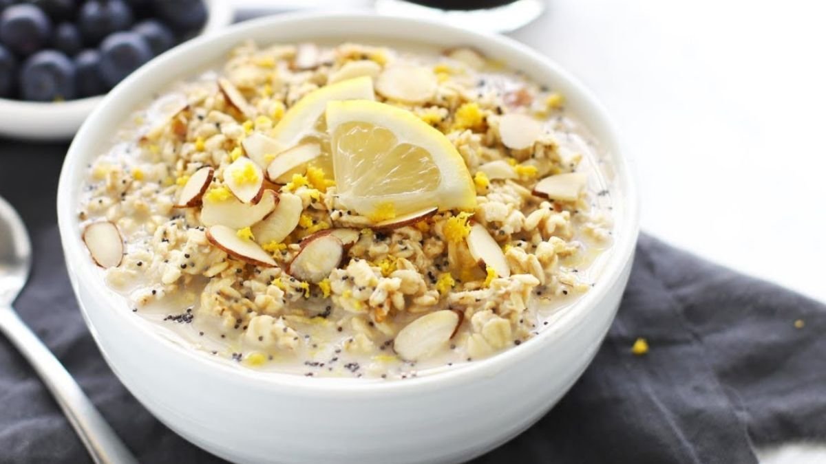 Lemon-Poppy Seed Oatmeal